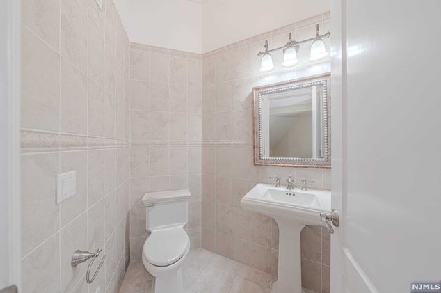 14 Homestead Rd, Tenafly NJ 07670 exterior