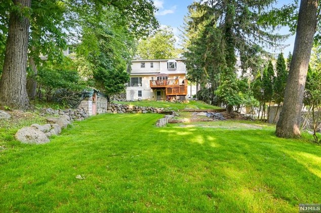 57 Calumet Ave, Oakland NJ  07436-2914 exterior