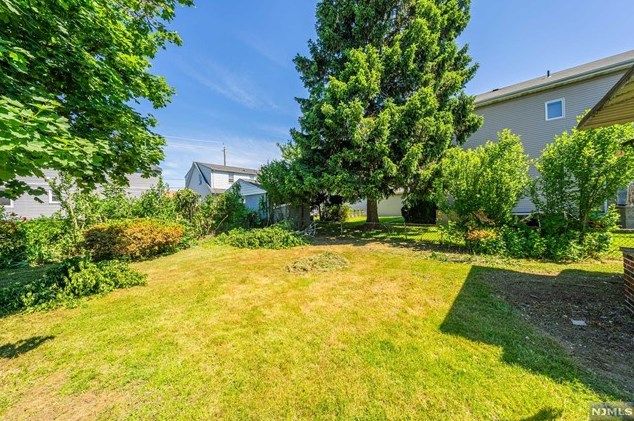 78 Campbell Ave, Clifton NJ  07013-2827 exterior
