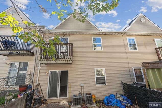 190 Sherman Ave, Paterson NJ  07506-1023 exterior