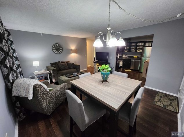 545 Holly Ct, Mahwah NJ 07430-3434 exterior