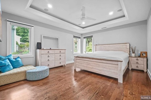 55 Cedar St, Cresskill NJ 07626-2508 exterior