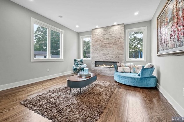 55 Cedar St, Cresskill NJ 07626-2508 exterior