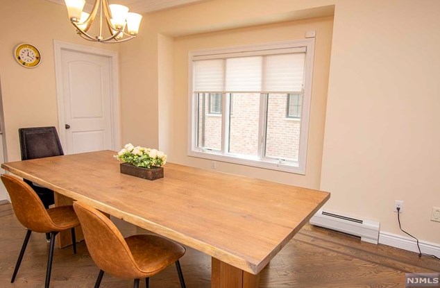 2468 6 St, West Fort Lee NJ 07024-7837 exterior