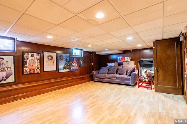 34 Carlton Pl, Rutherford NJ  07070-1120 exterior