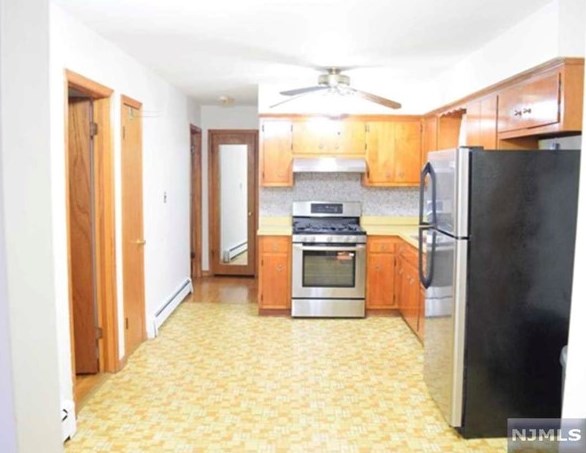 397 Hickory St, Kearny NJ 07032-3518 exterior