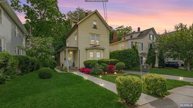 87 Passaic Ave, Rutherford NJ 07070-2059 exterior