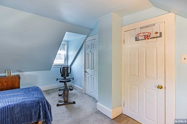 87 Passaic Ave, Rutherford NJ 07070-2059 exterior