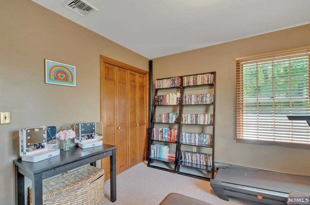 10 Babcock Rd, Mahwah NJ exterior