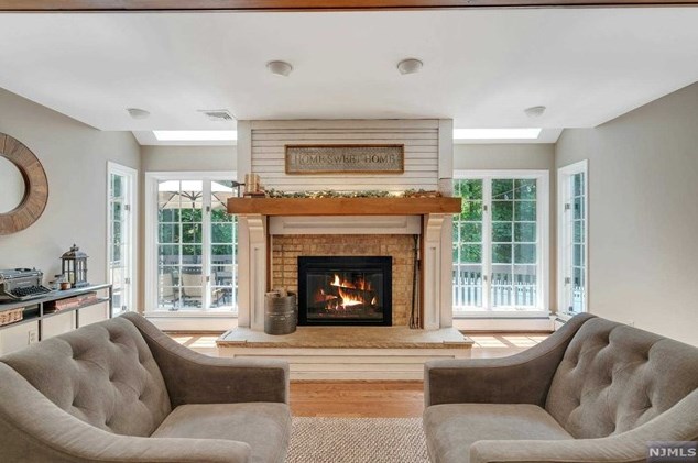 10 Babcock Rd, Mahwah NJ exterior