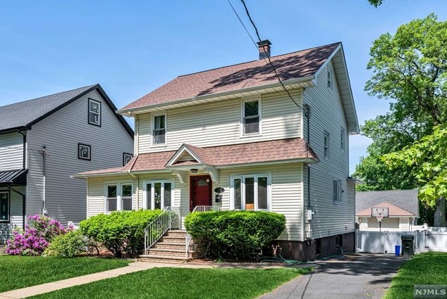 140 Jackson Ave, Rutherford NJ 07070-1403 exterior