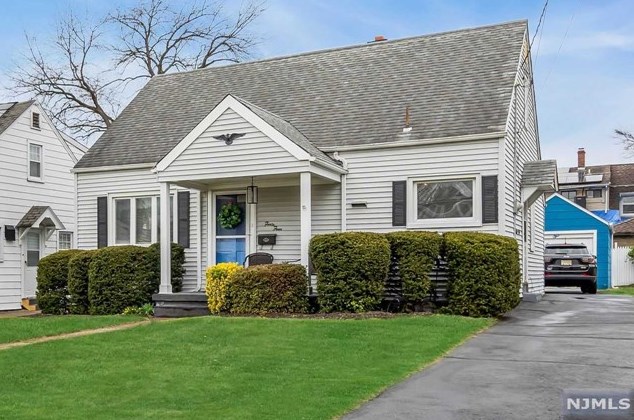 46 Emerson Ave, Paterson NJ  07502-2026 exterior