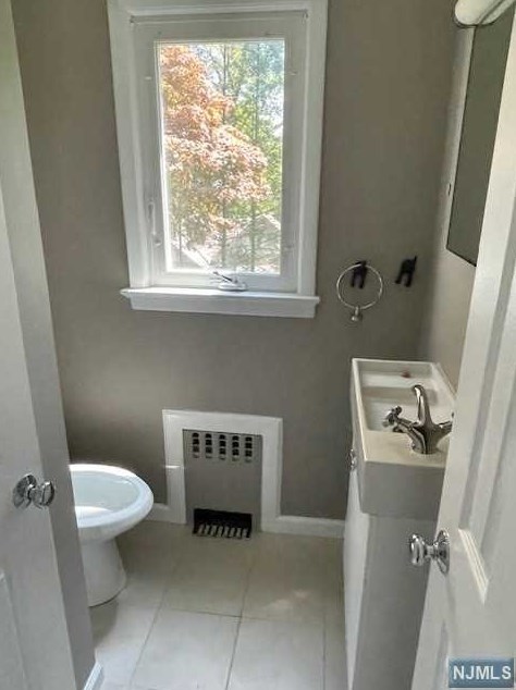 17 Mountain Dr, Town Center NJ  07052-4016 exterior