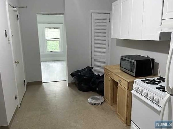 142 Maple St, Kearny NJ  07032-1950 exterior