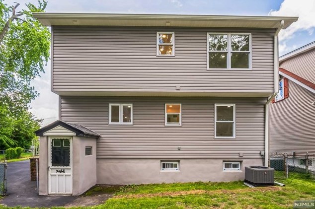 48 Garwood, Outwater NJ 07026-3524 exterior