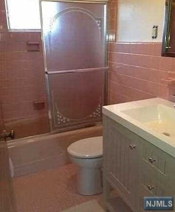 151 Burton Ave, Hasbrouck Heights NJ 07604-1923 exterior