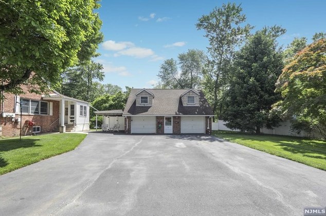 47 Fairview Ave, Closter NJ  07624-1103 exterior