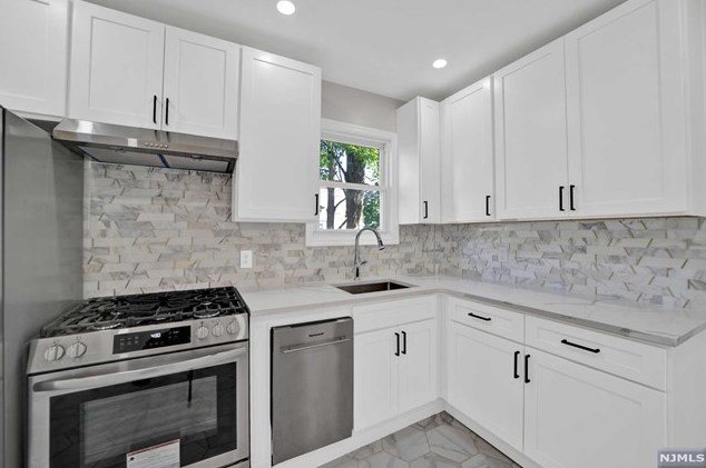 204 Indiana St, Maplewood NJ 07040-3404 exterior