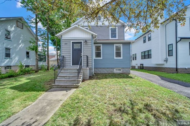 204 Indiana St, Maplewood NJ 07040-3404 exterior
