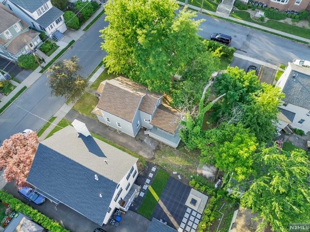 204 Indiana St, Maplewood NJ 07040-3404 exterior