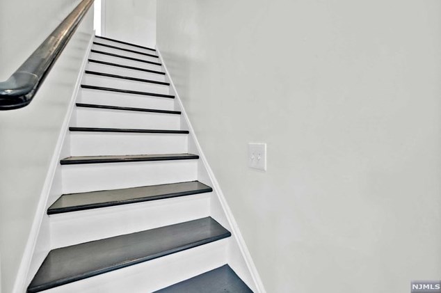 204 Indiana St, Maplewood NJ 07040-3404 exterior