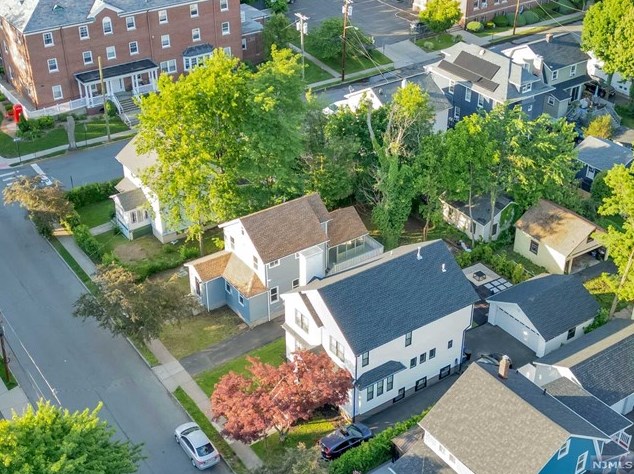 204 Indiana St, Maplewood NJ 07040-3404 exterior