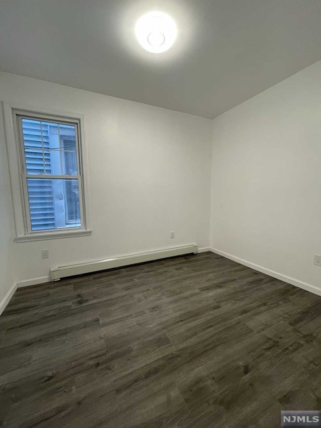 305 Ann St, East Newark NJ  07029-1907 exterior