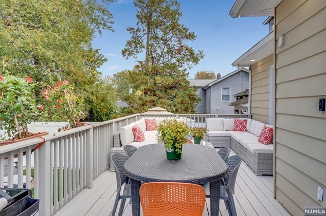 117 Lk St, Bergenfield NJ 07621-2817 exterior