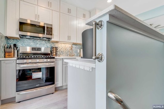 117 Lk St, Bergenfield NJ 07621-2817 exterior