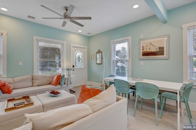 117 Lk St, Bergenfield NJ 07621-2817 exterior