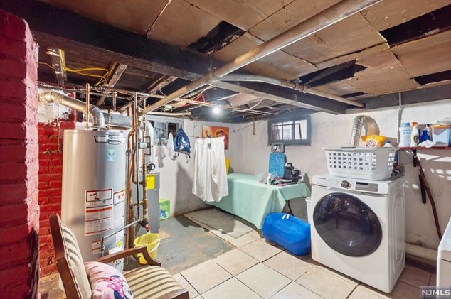 187 Ft Lee Rd, Teaneck NJ 07666-3209 exterior