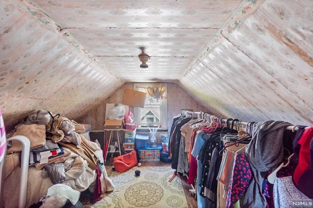 187 Ft Lee Rd, Teaneck NJ 07666-3209 exterior