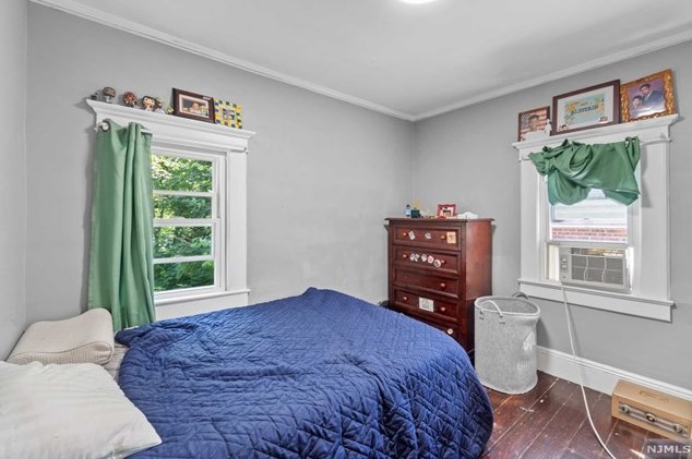 187 Ft Lee Rd, Teaneck NJ 07666-3209 exterior