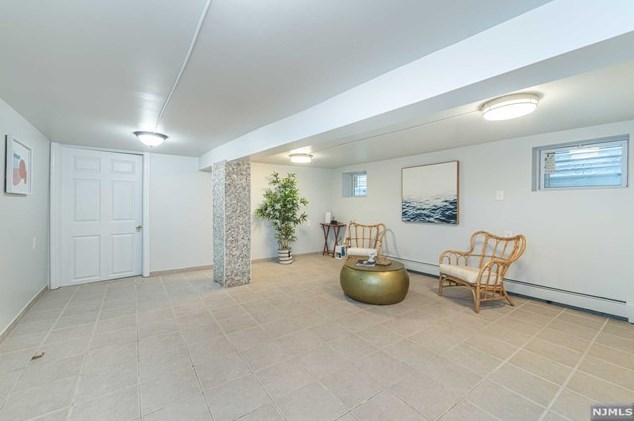 125 Kearney Ave, Jersey City NJ 07305-1632 exterior