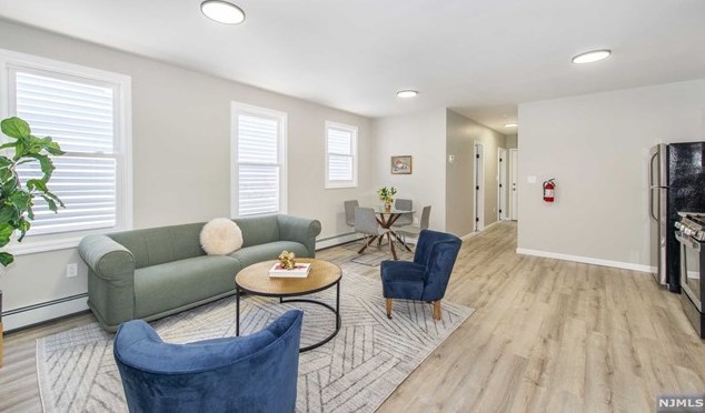 125 Kearney Ave, Jersey City NJ 07305-1632 exterior