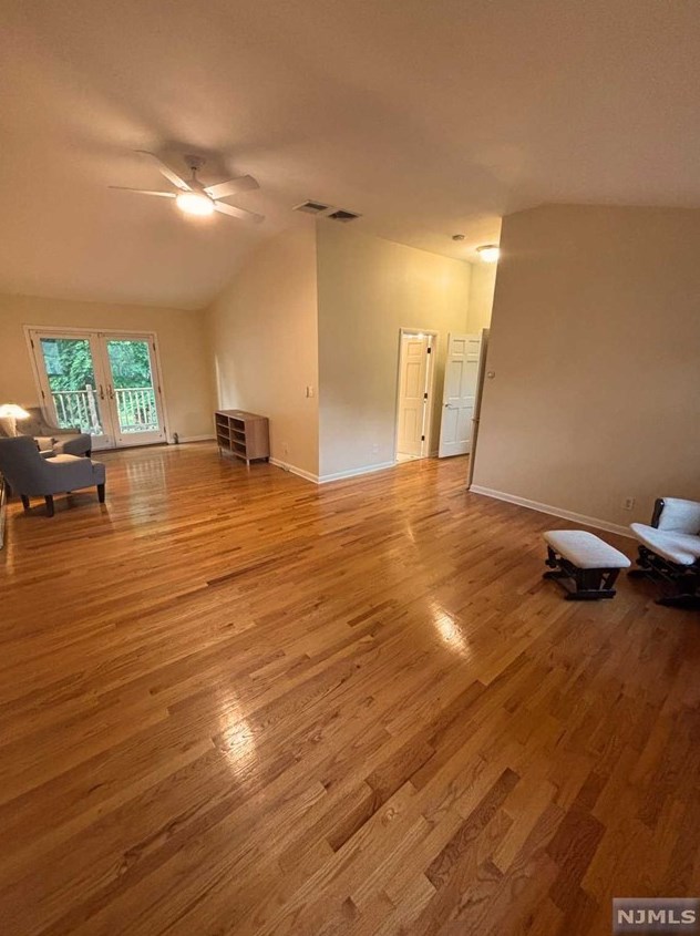 131 Prospect Ter, Teaneck NJ 07666-5823 exterior