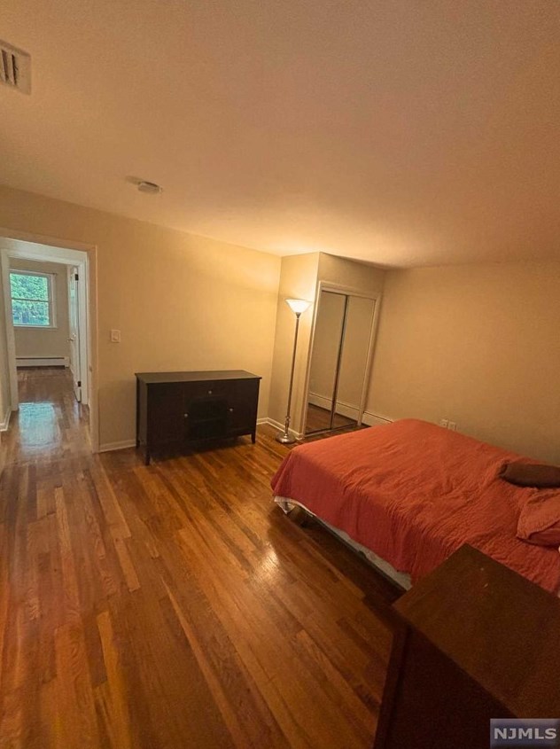 131 Prospect Ter, Teaneck NJ 07666-5823 exterior