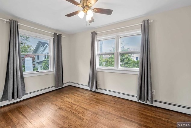 317 Pleasant Ave, Ridgewood NJ  07450-2836 exterior