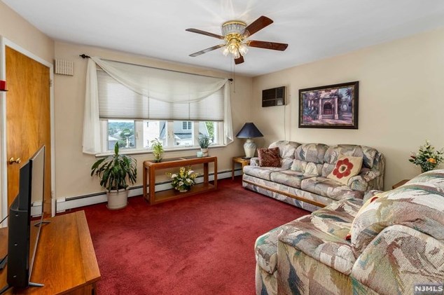 706 8th St, Lyndhurst NJ  07071-3108 exterior