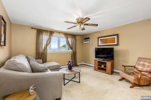 706 8th St, Lyndhurst NJ  07071-3108 exterior