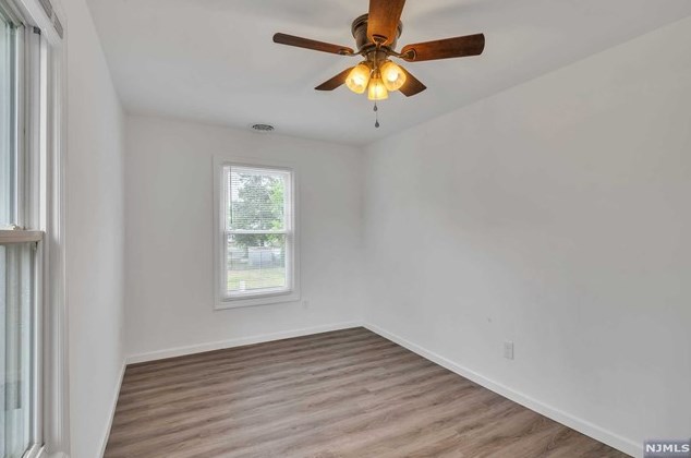 314 Almond St, Vineland NJ 08360-5218 exterior