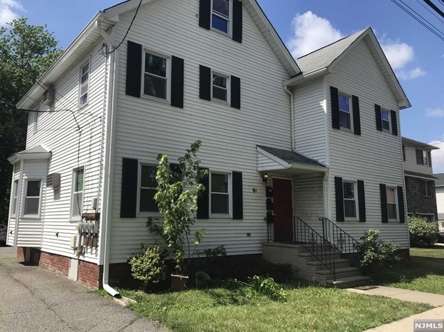 61 Washington Ave, Little Ferry NJ  07643-1908 exterior