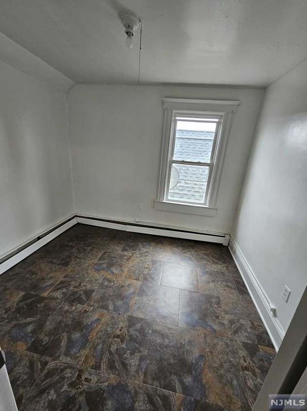 26 York St, Paterson NJ  07524-1916 exterior