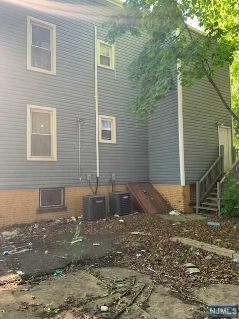 876 15th St, Newark NJ  07108-1384 exterior