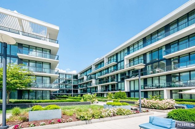 1200 Ave At Port Imperial Blvd, Union City NJ  07086 exterior