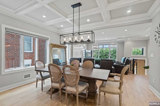 446 Greenmount Ave, Cliffside Park NJ 07010-1633 exterior