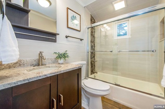 227 Berkshire Rd, Hasbrouck Heights NJ 07604-2503 exterior