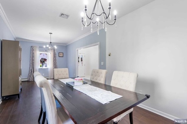 270 Baldwin Ave, Hasbrouck Heights NJ 07604-2301 exterior