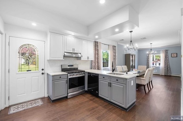 270 Baldwin Ave, Hasbrouck Heights NJ 07604-2301 exterior