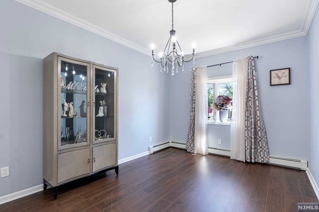 270 Baldwin Ave, Hasbrouck Heights NJ 07604-2301 exterior